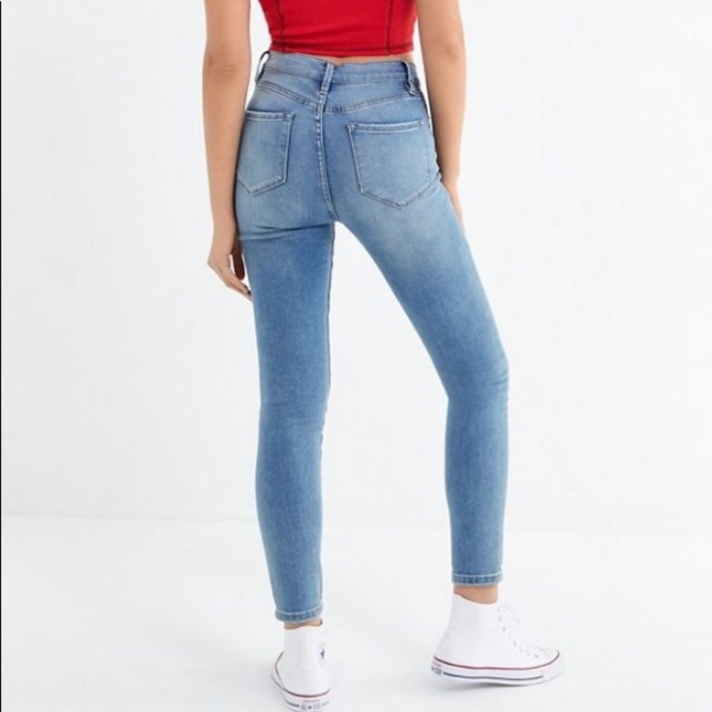 UO High Waisted Jean